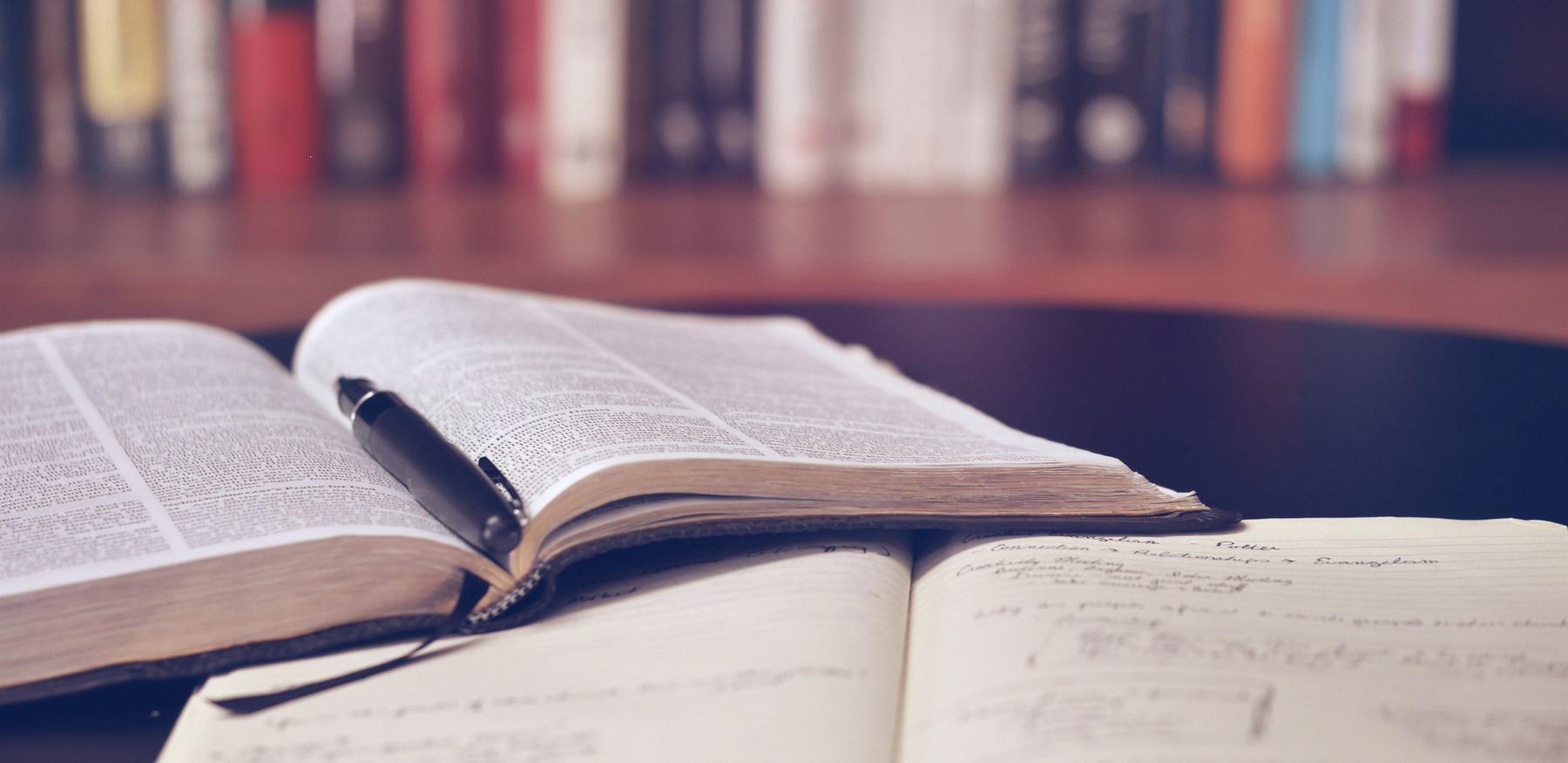 Aaron burden QJ Dz YT K8 Xg unsplash