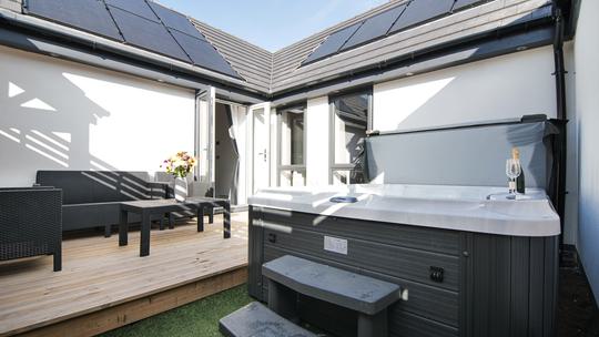 F976648 D D64 E 43 EF A0 F1 BADA4427 A7 B4