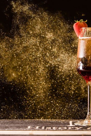 Sparkling champagne flute glitter york distillery VY